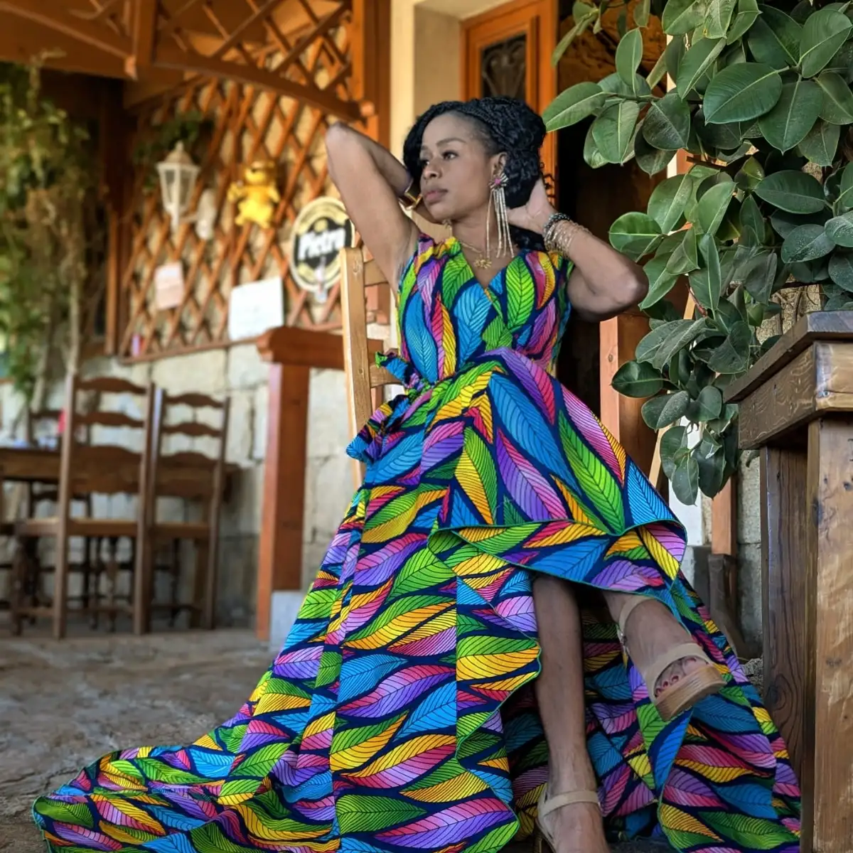 Maxi robe portefeuille asymétrique en wax