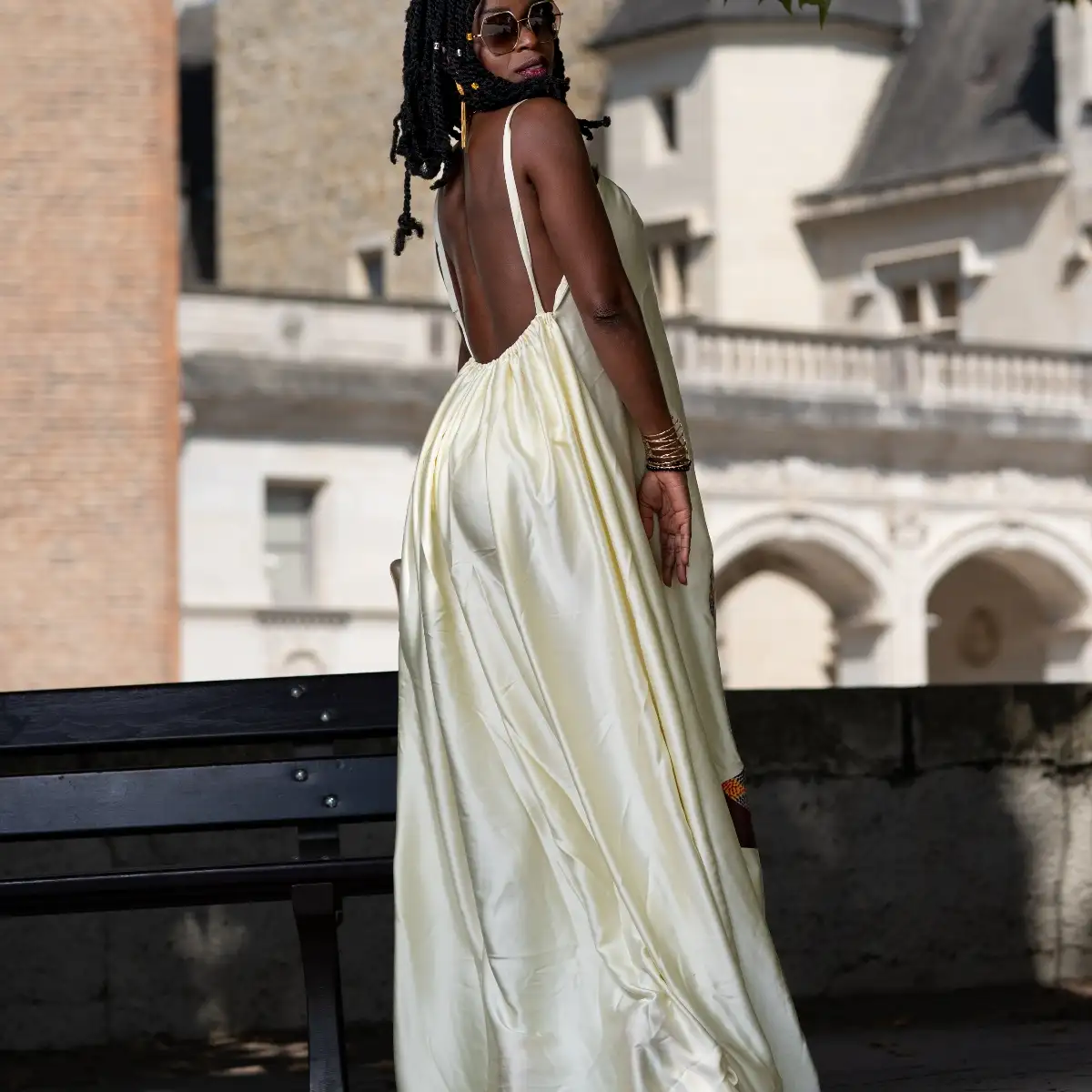 robe blanche longue dos nu